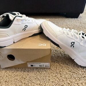 On Running White and Black Women's Sneakers